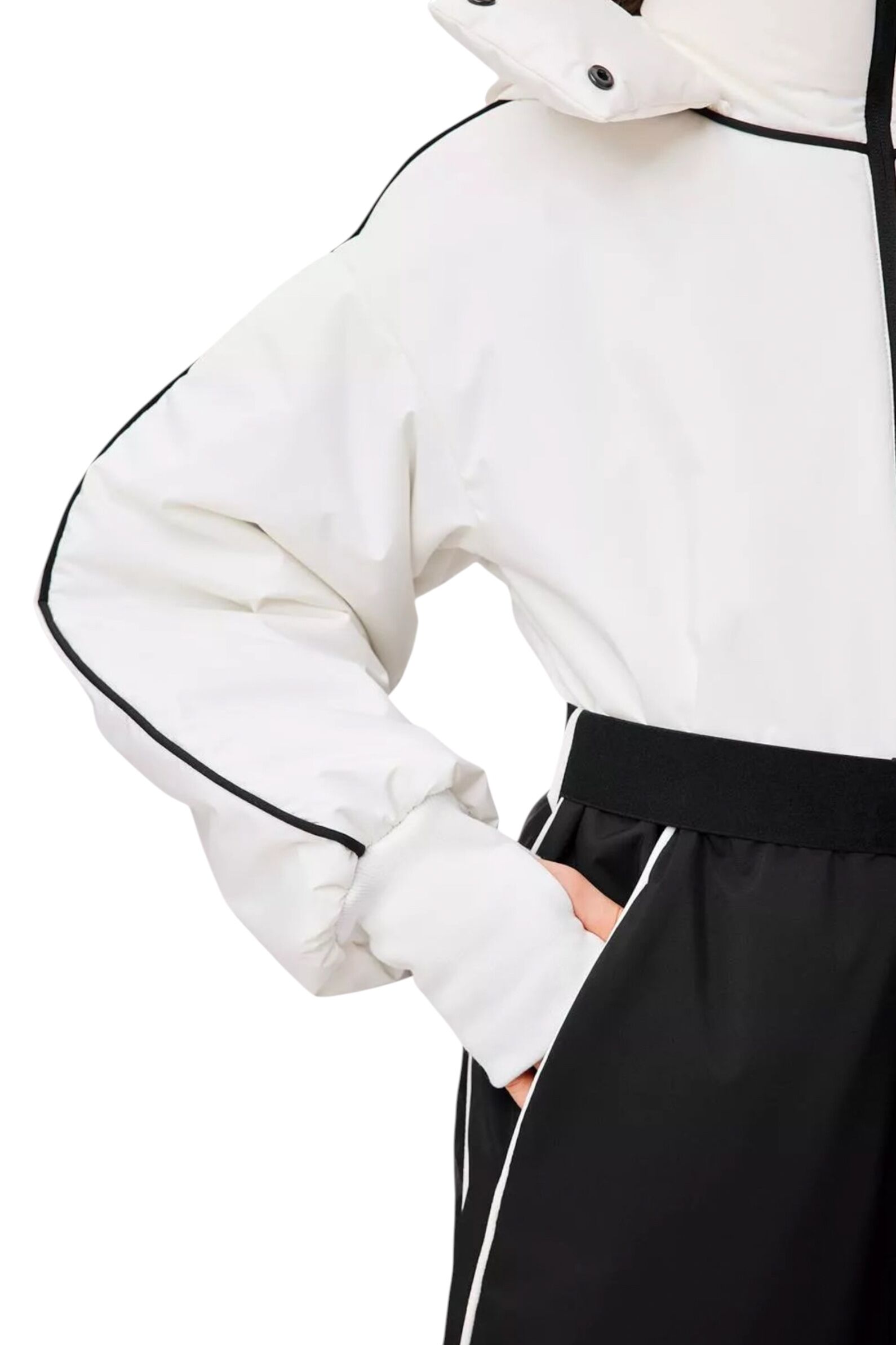 Комбинезон АРТ.1-074,бел-чер,полиэф/полиэф